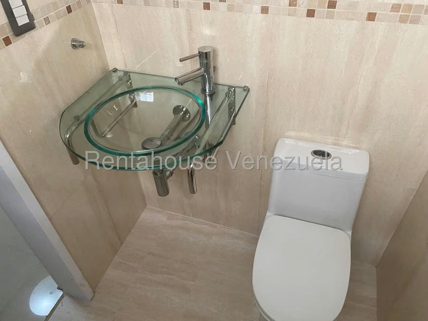 Casa (Multipes Niveles) en Venta en La California Norte, Distrito Metropolitano - 11