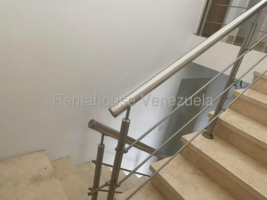 Casa (Multipes Niveles) en Venta en La California Norte, Distrito Metropolitano - 27