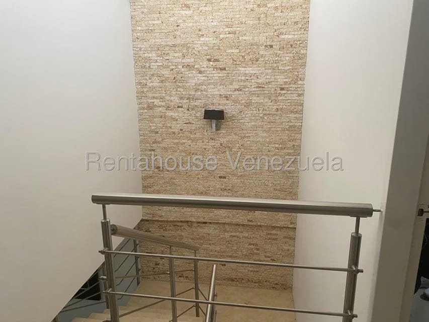 Casa (Multipes Niveles) en Venta en La California Norte, Distrito Metropolitano - 28