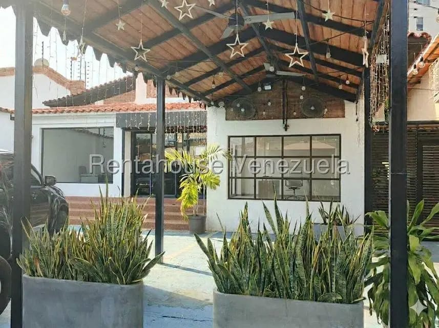 Comercial (Local Comercial) en Venta en Avenida Bella Vista, Zulia - 2