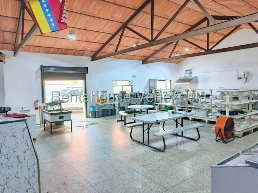 Comercial (Local Comercial) en Venta en Avenida Bella Vista, Zulia - 23