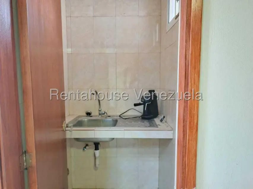 Comercial (Local Comercial) en Venta en Avenida Bella Vista, Zulia - 43