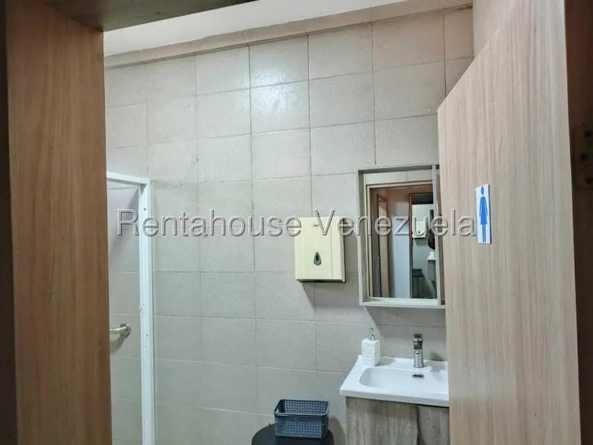 Comercial (Local Comercial) en Venta en Avenida Bella Vista, Zulia - 46