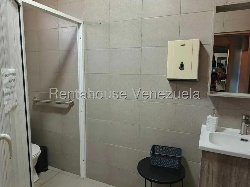 Comercial (Local Comercial) en Venta en Avenida Bella Vista, Zulia - 51