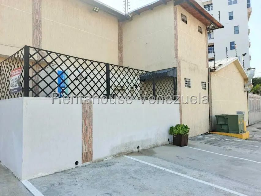 Comercial (Local Comercial) en Venta en Avenida Bella Vista, Zulia - 53