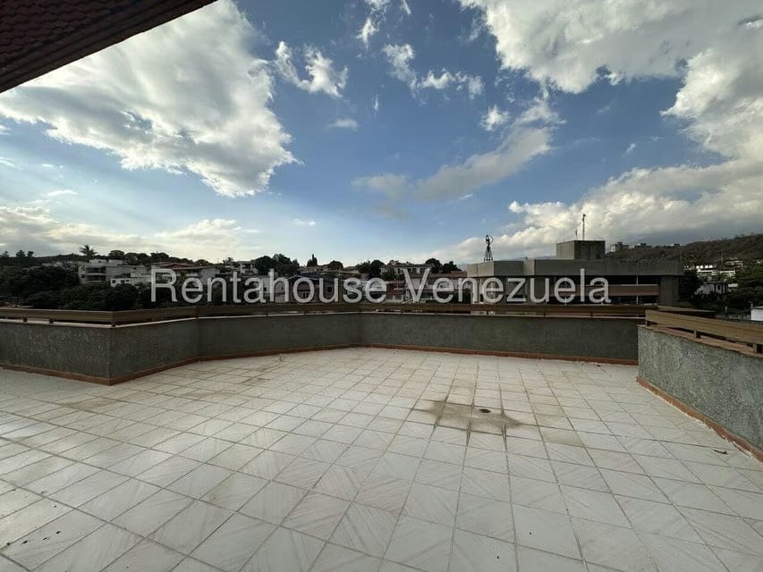 Apartamento (Penthouse) en Venta en Cumbres de Curumo, Distrito Metropolitano - 12