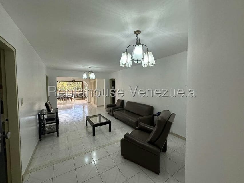 Apartamento (Penthouse) en Venta en Cumbres de Curumo, Distrito Metropolitano - 15