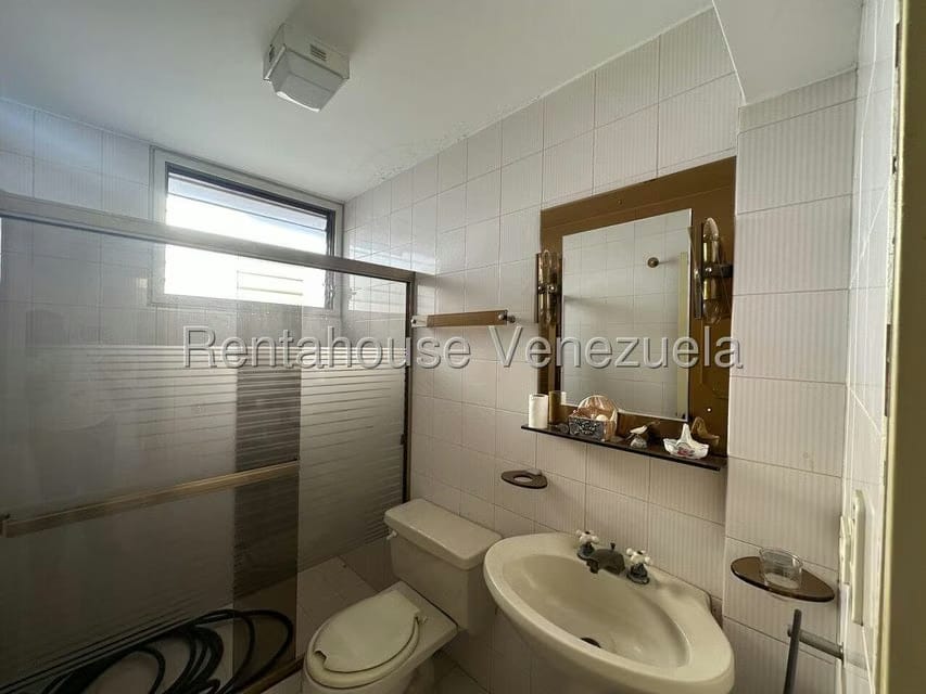 Apartamento (Penthouse) en Venta en Cumbres de Curumo, Distrito Metropolitano - 26