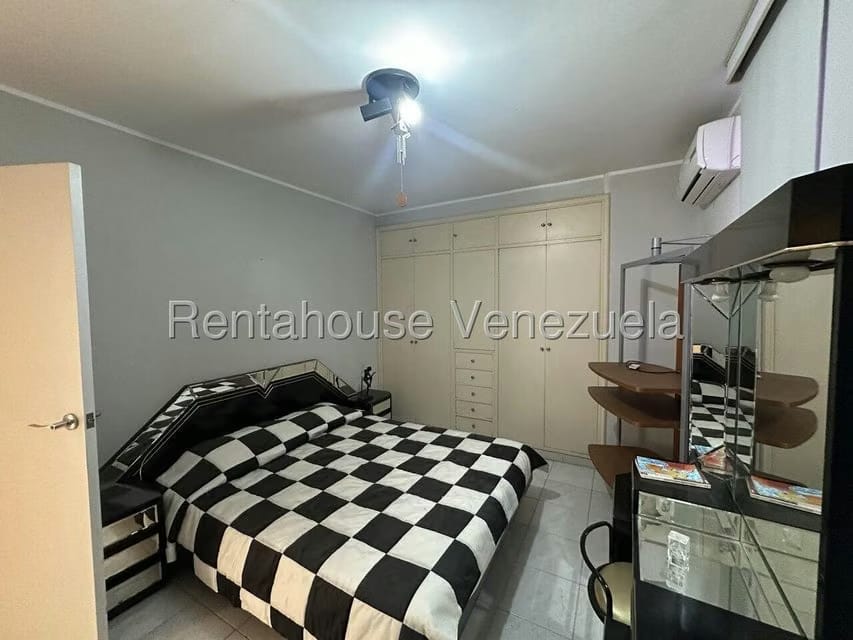 Apartamento (Penthouse) en Venta en Cumbres de Curumo, Distrito Metropolitano - 34