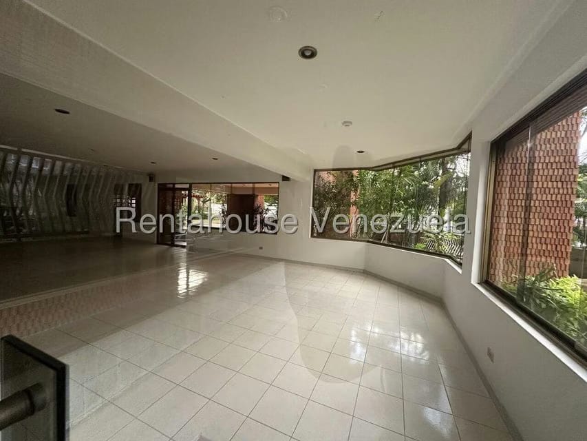 Apartamento (Penthouse) en Venta en Cumbres de Curumo, Distrito Metropolitano - 5