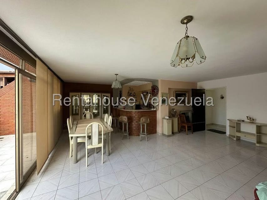 Apartamento (Penthouse) en Venta en Cumbres de Curumo, Distrito Metropolitano - 8