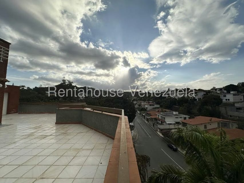 Apartamento (Penthouse) en Venta en Cumbres de Curumo, Distrito Metropolitano - 10