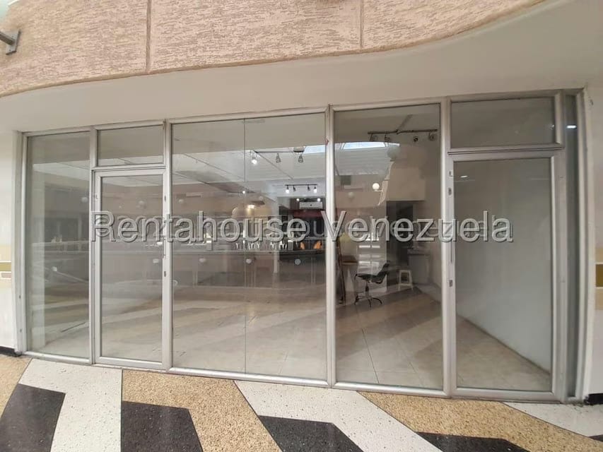 Comercial (Local Comercial) en Venta en Centro, Lara - 2