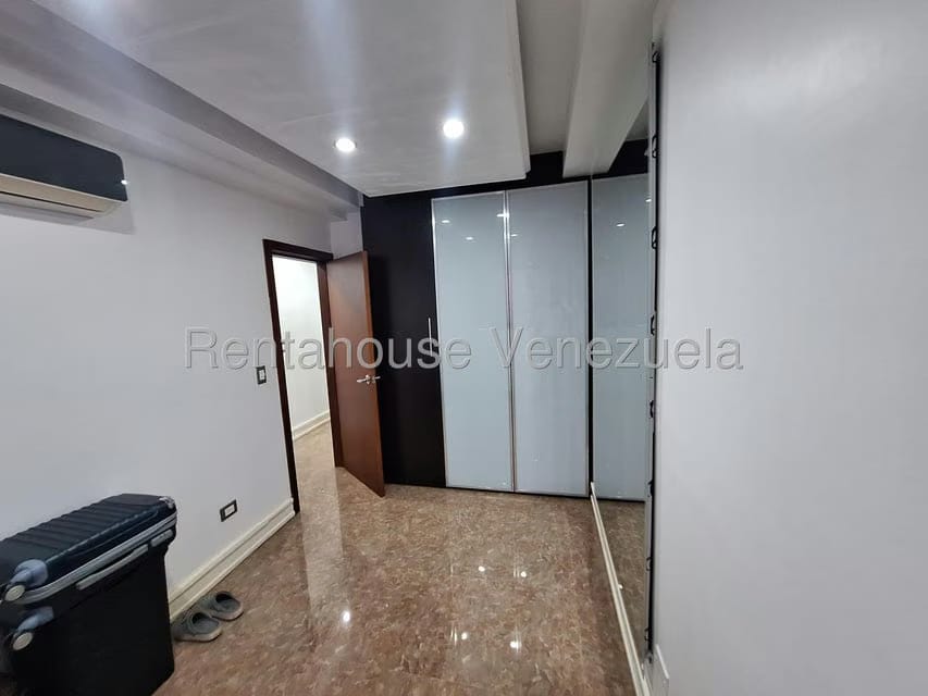 Apartamento (1 Nivel) en Venta en El Parque, Lara - 16