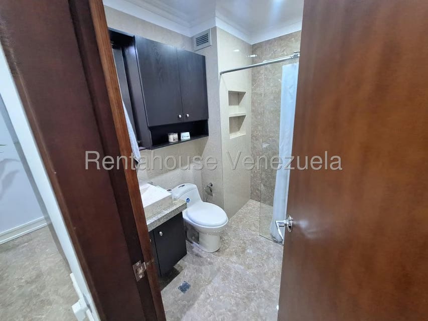Apartamento (1 Nivel) en Venta en El Parque, Lara - 19