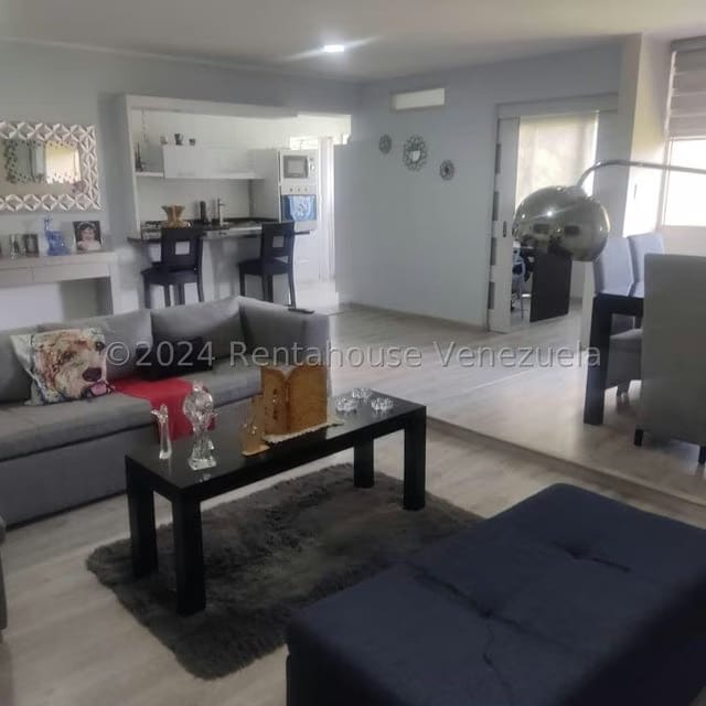 Apartamento (1 Nivel) en Venta en Las Esmeraldas, Distrito Metropolitano - 14