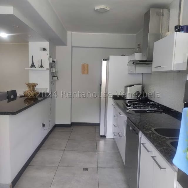 Apartamento (1 Nivel) en Venta en Las Esmeraldas, Distrito Metropolitano - 17