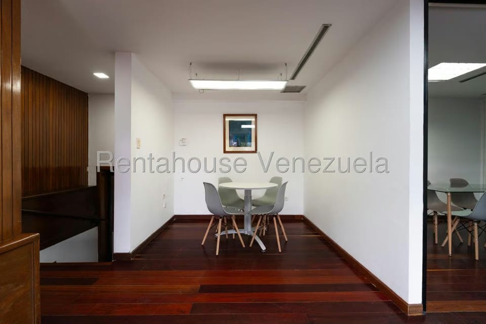 Comercial (Oficina) en Alquiler en Altamira, Distrito Metropolitano - 11