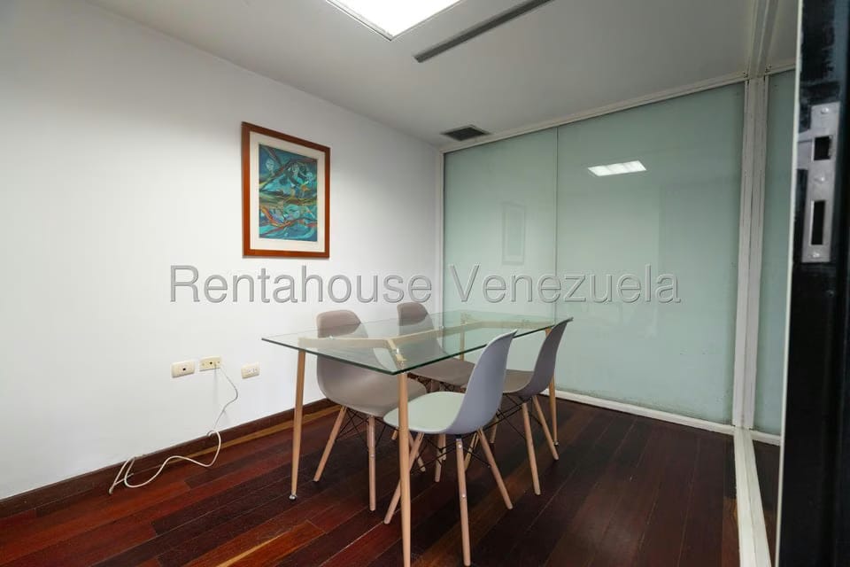 Comercial (Oficina) en Alquiler en Altamira, Distrito Metropolitano - 14