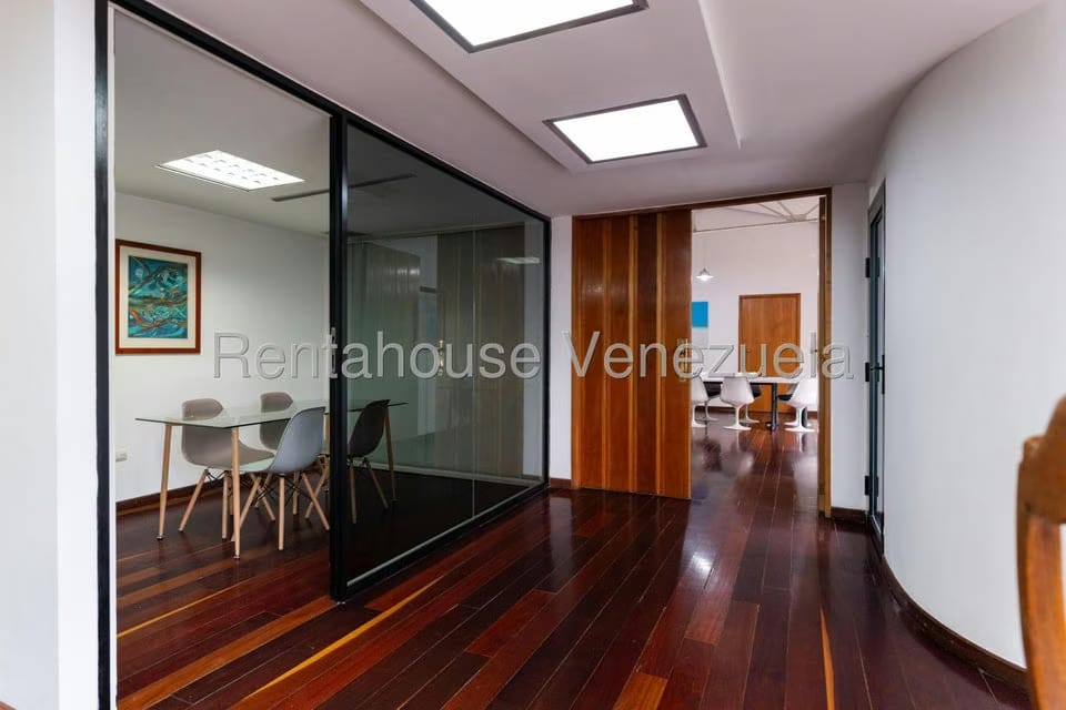 Comercial (Oficina) en Alquiler en Altamira, Distrito Metropolitano - 10