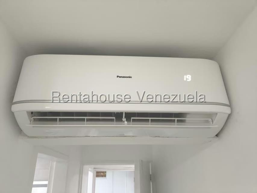 Apartamento (1 Nivel) en Alquiler en Colinas de La Tahona, Distrito Metropolitano - 14