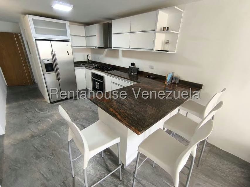 Apartamento (1 Nivel) en Alquiler en Colinas de La Tahona, Distrito Metropolitano - 5