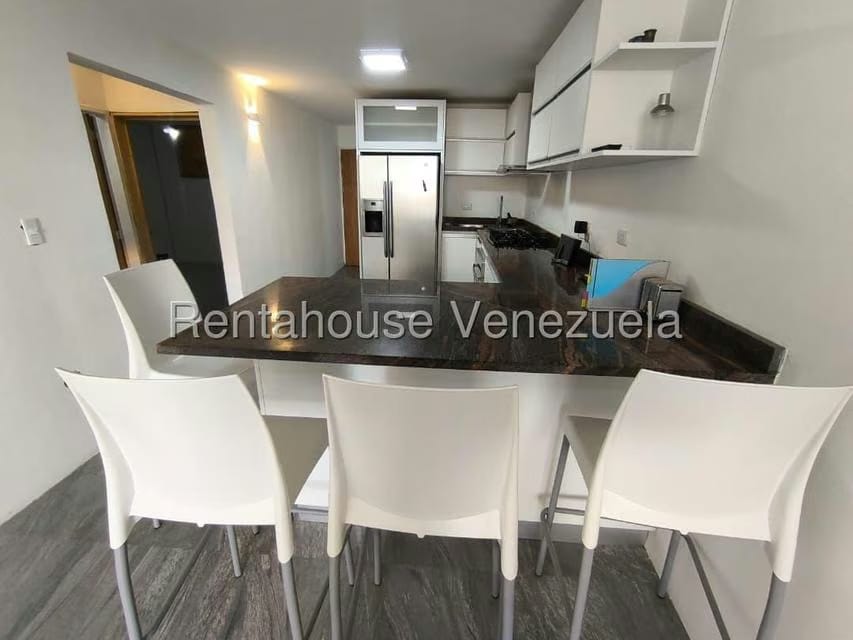 Apartamento (1 Nivel) en Alquiler en Colinas de La Tahona, Distrito Metropolitano - 6