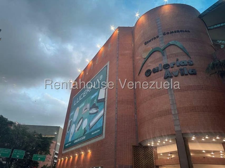 Comercial (Local Comercial) en Alquiler en San Bernardino, Distrito Metropolitano