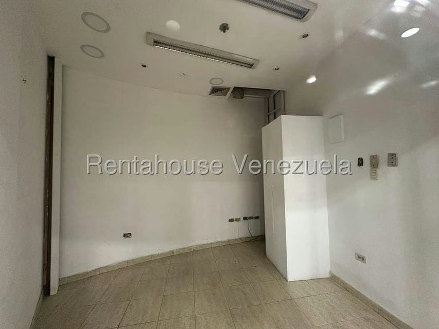 Comercial (Local Comercial) en Alquiler en San Bernardino, Distrito Metropolitano - 6