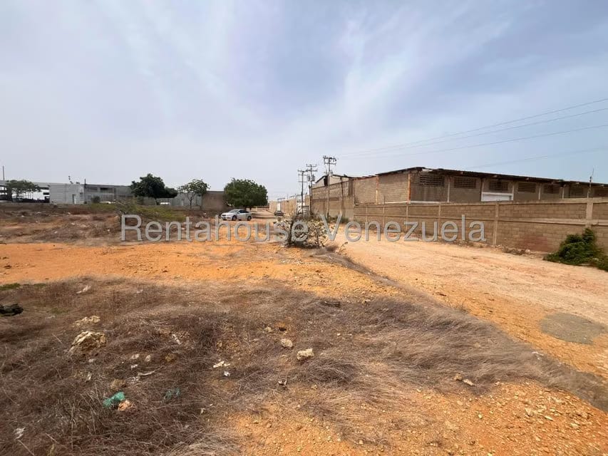 Terreno (Comercial) en Venta en Punto Fijo, Falcon - 2
