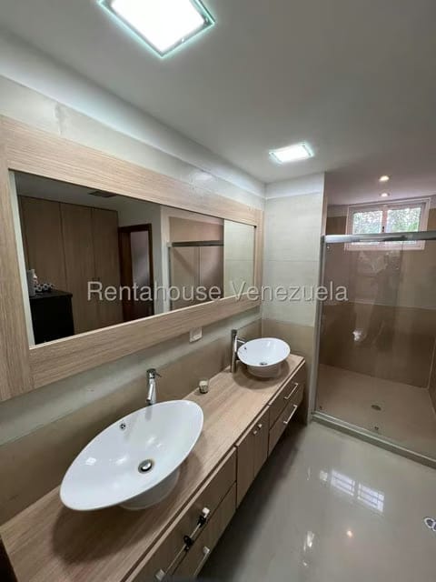 Townhouse (Duplex) en Venta en Guataparo, Carabobo - 16