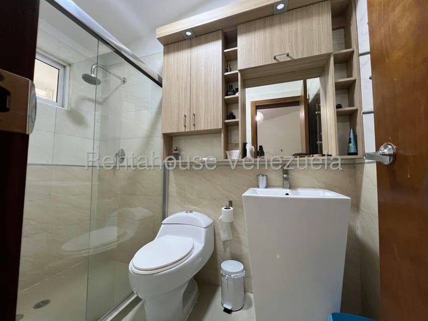 Townhouse (Duplex) en Venta en Guataparo, Carabobo - 17