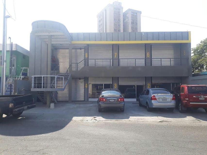Comercial (Local Comercial) en Alquiler en Avenida Bolivar, Zulia - 2
