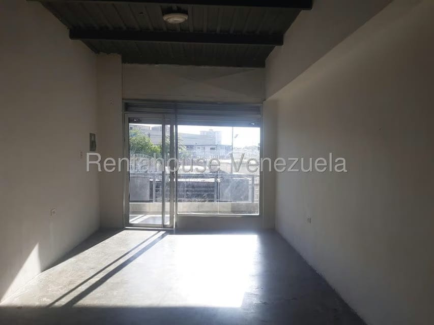 Comercial (Local Comercial) en Alquiler en Avenida Bolivar, Zulia - 9