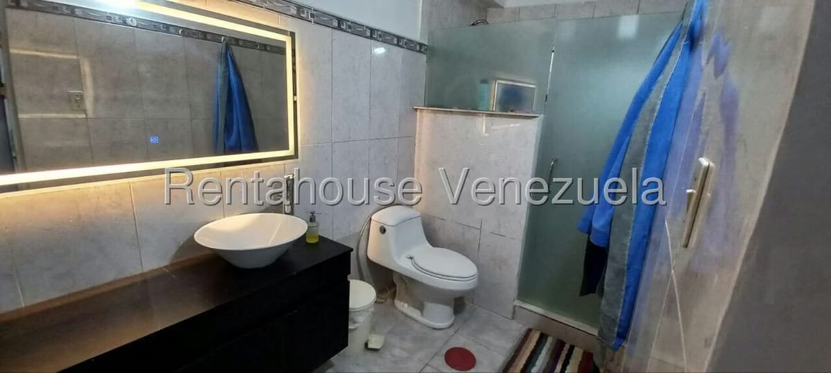 Casa (Multipes Niveles) en Venta en La Rosaleda, Miranda - 11
