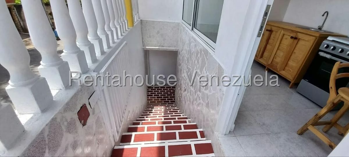 Casa (Multipes Niveles) en Venta en La Rosaleda, Miranda - 21