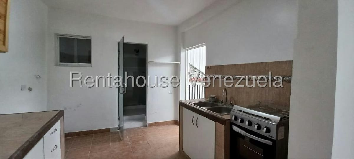 Casa (Multipes Niveles) en Venta en La Rosaleda, Miranda - 22