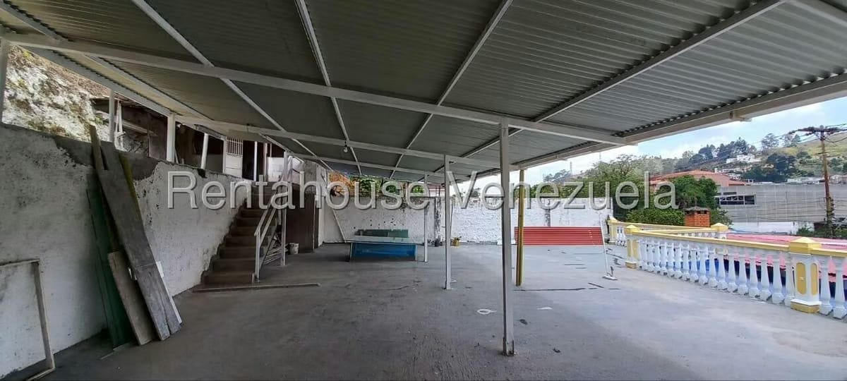Casa (Multipes Niveles) en Venta en La Rosaleda, Miranda - 30