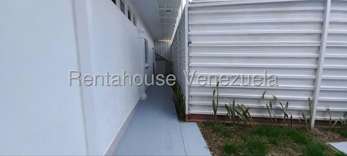 Casa (Multipes Niveles) en Venta en La Rosaleda, Miranda - 33