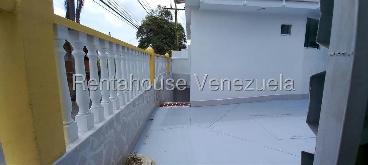 Casa (Multipes Niveles) en Venta en La Rosaleda, Miranda - 39