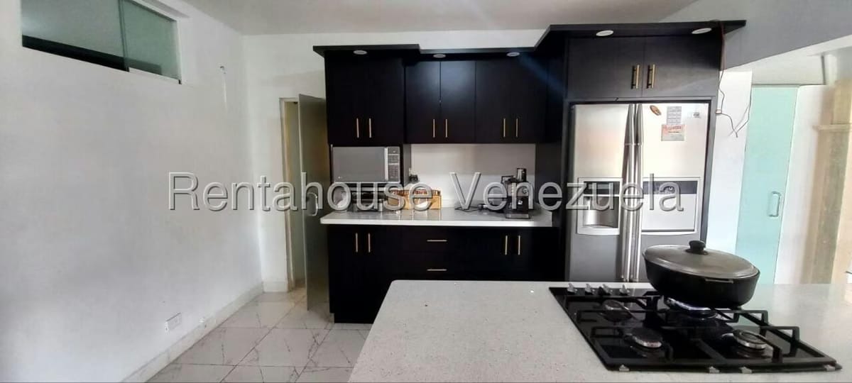 Casa (Multipes Niveles) en Venta en La Rosaleda, Miranda - 10