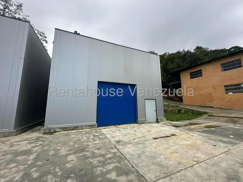 Comercial (Galpon - Deposito) en Alquiler en La Union, Distrito Metropolitano