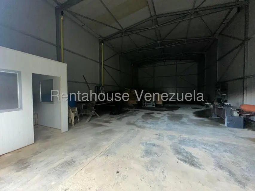 Comercial (Galpon - Deposito) en Alquiler en La Union, Distrito Metropolitano - 11