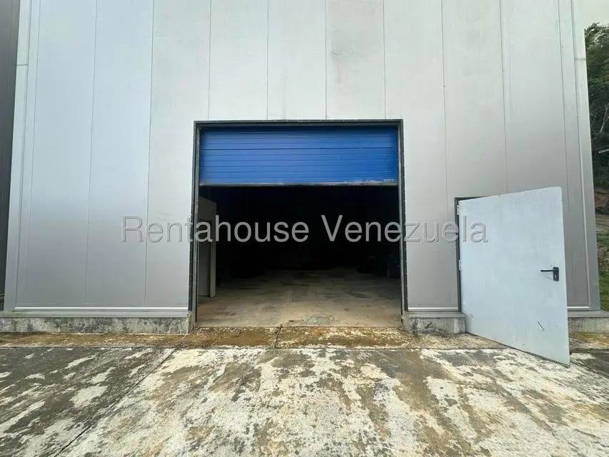 Comercial (Galpon - Deposito) en Alquiler en La Union, Distrito Metropolitano - 4