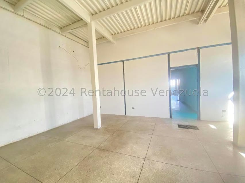 Comercial (Local Comercial) en Alquiler en Avenida Bolivar, Aragua - 18
