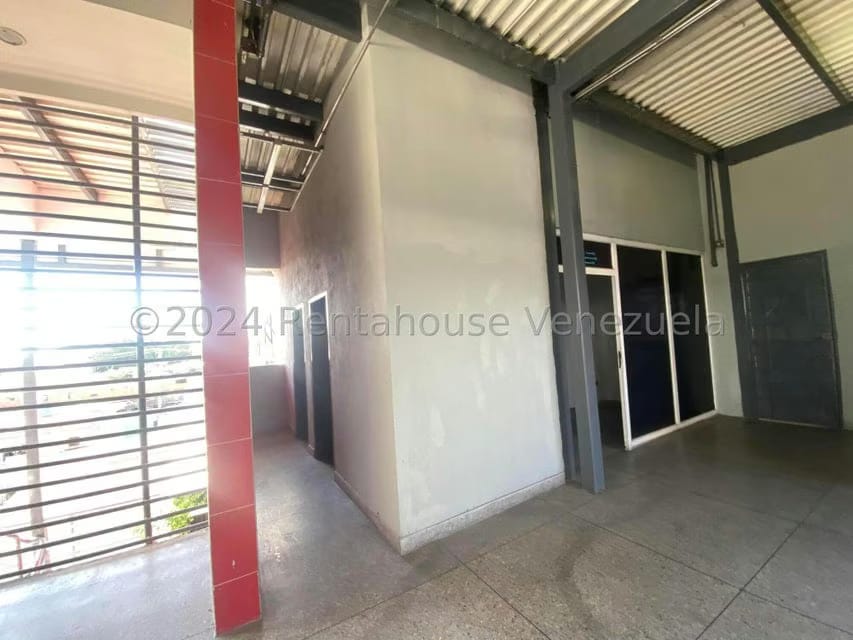 Comercial (Local Comercial) en Alquiler en Avenida Bolivar, Aragua - 22