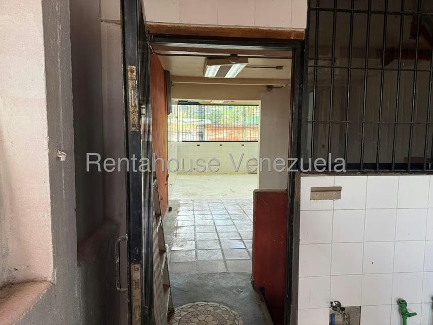 Comercial (Local Comercial) en Alquiler en El Hatillo, Distrito Metropolitano - 13