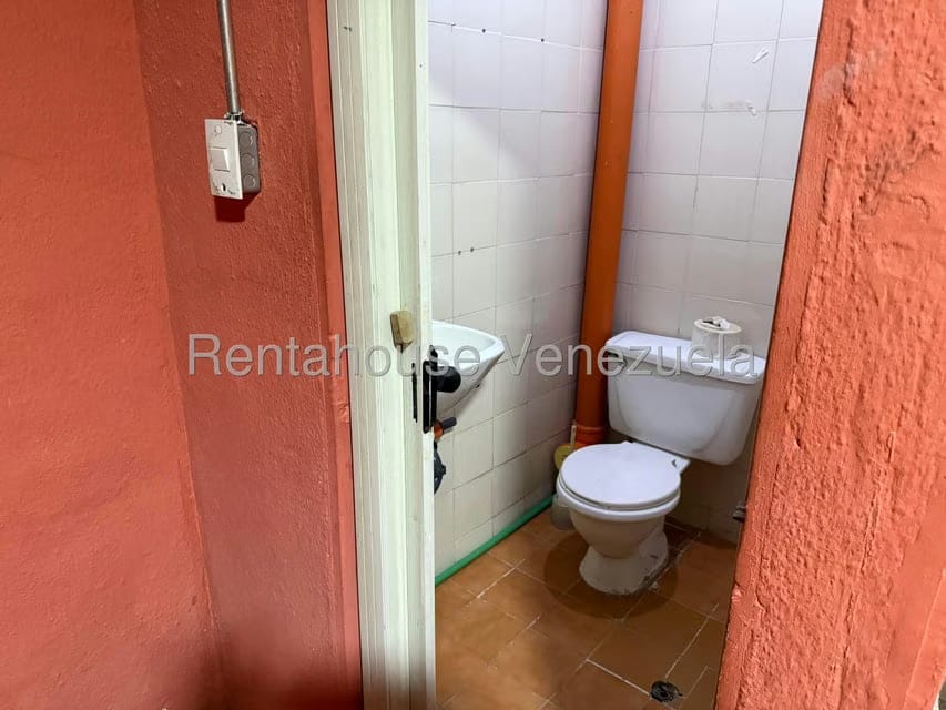 Comercial (Local Comercial) en Alquiler en El Hatillo, Distrito Metropolitano - 9
