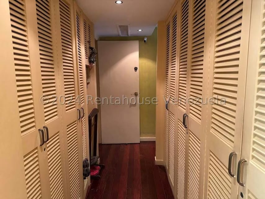 Apartamento (1 Nivel) en Venta en Los Samanes, Distrito Metropolitano - 31