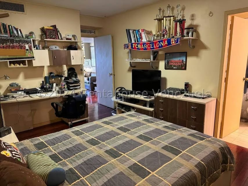 Apartamento (1 Nivel) en Venta en Los Samanes, Distrito Metropolitano - 36